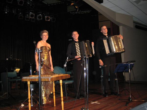 Lucy Voronov,Vladislav Pligovka,Dimitri Kupryianik 